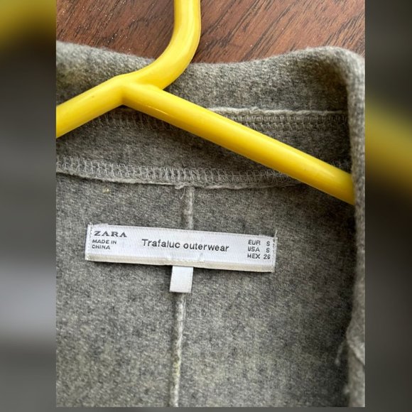 Grey Wool Coat - Picture 4 of 4